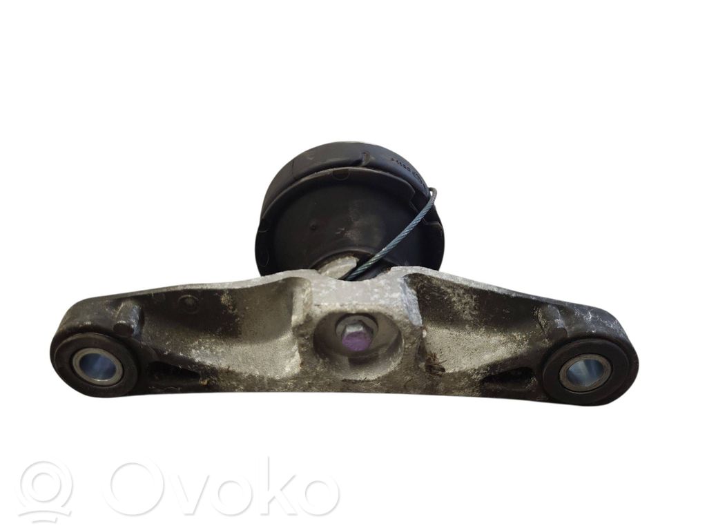 Engine mount bracket   31359635,31375717