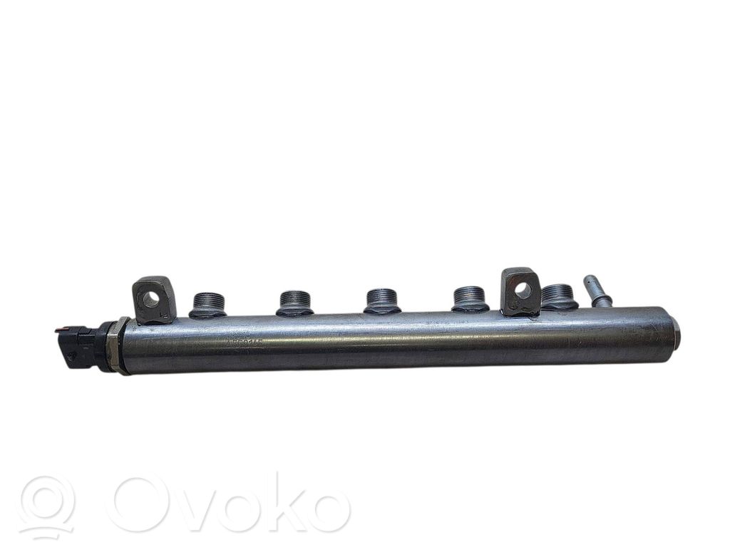 Nissan Qashqai Listwa wtryskowa 