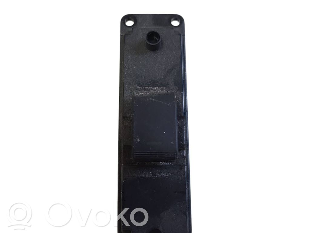 Comutator comandă geamuri electrice   03124620