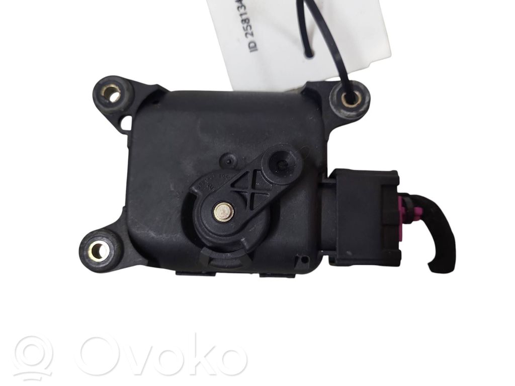Audi A6 S6 C5 4B Motor/actuator clapetă aer 