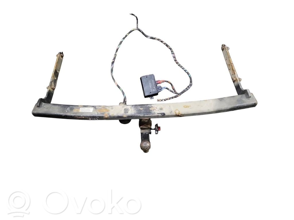 Volkswagen Golf V Tow bar set 
