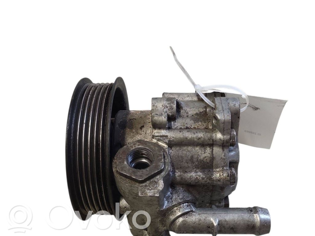 Peugeot 607 Power steering pump 
