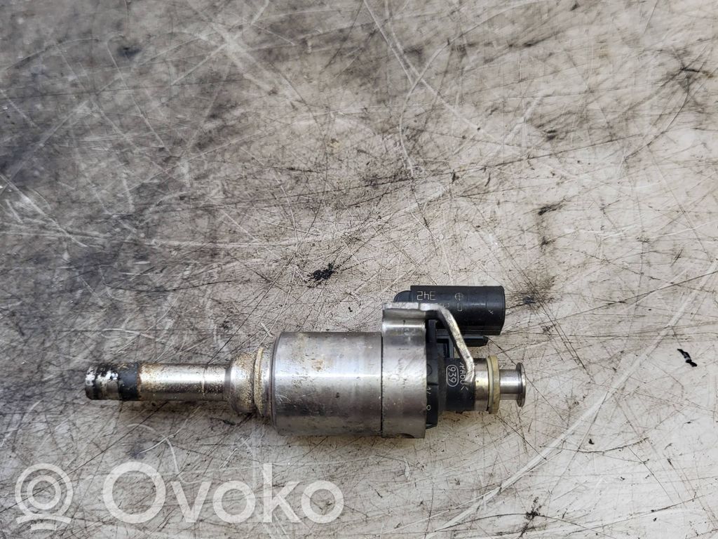 Inyector de combustible   0261500