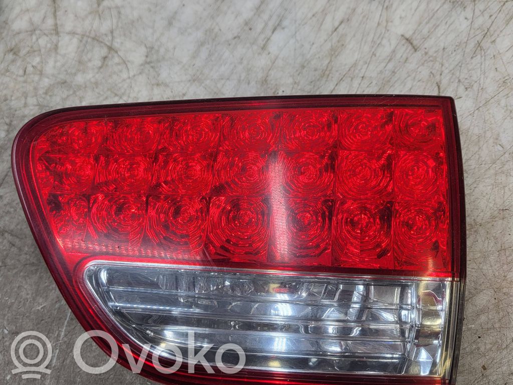 Citroen C-Crosser Lampă spate în capacul portbagajului 