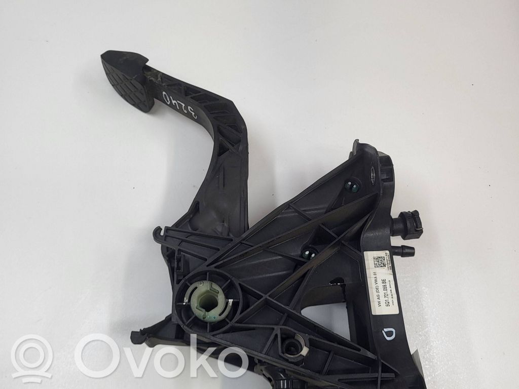 Volkswagen Golf VII Pedał sprzęgła