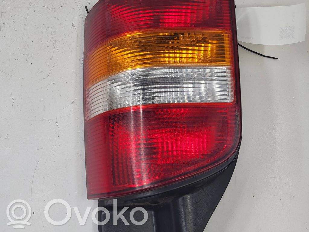 Volkswagen Transporter - Caravelle T5 Lampa tylna 