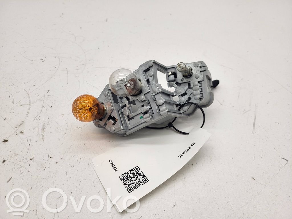 Volvo V60 Porte ampoule de feu arrière