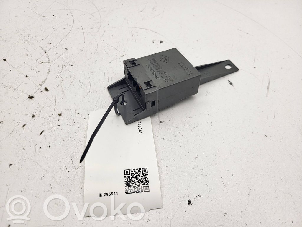 Opel Vivaro Sterownik / Moduł centralnego zamka 