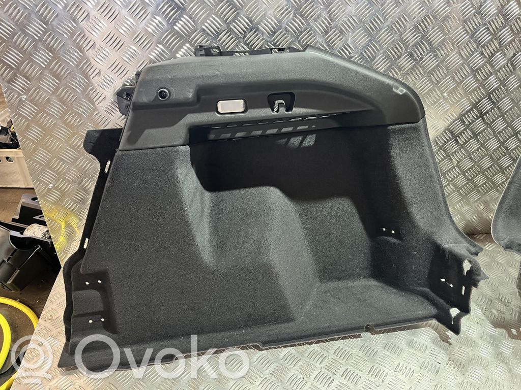 Audi Q4 Sportback e-tron Panou lateral portbagaj 