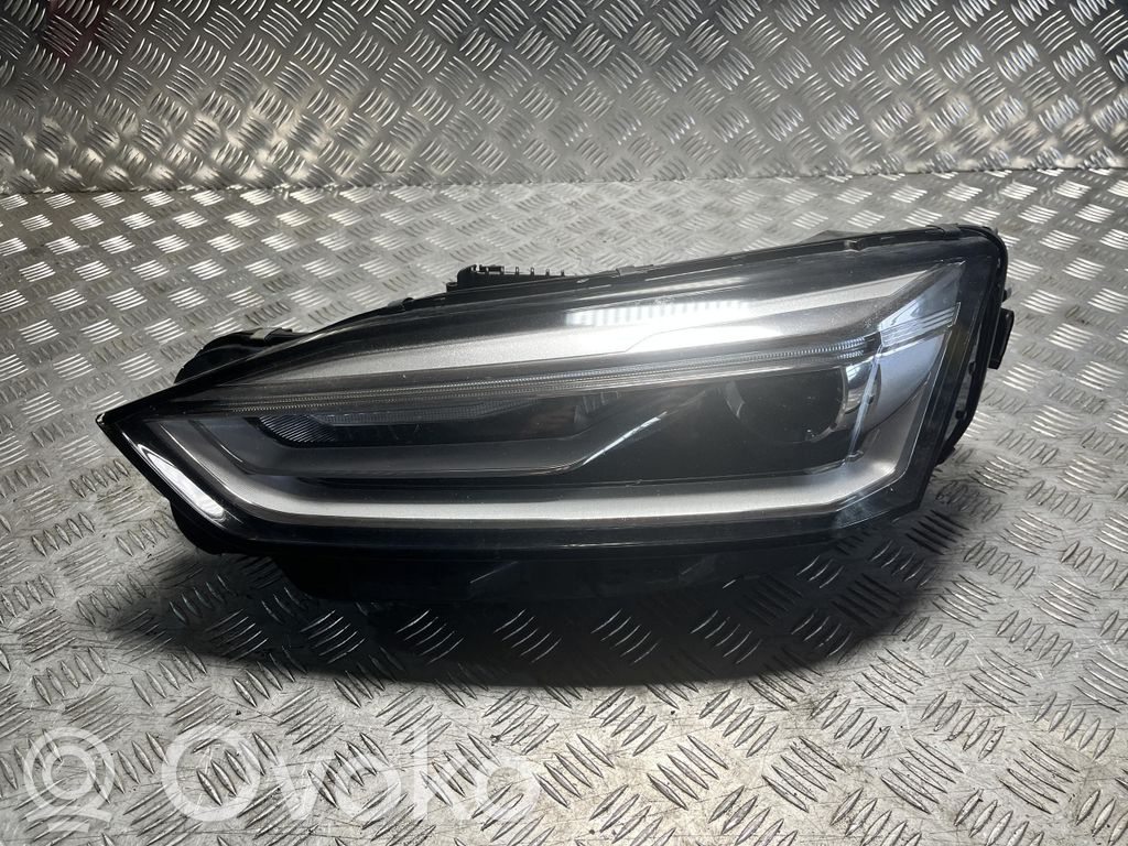 Audi A5 Headlight/headlamp 
