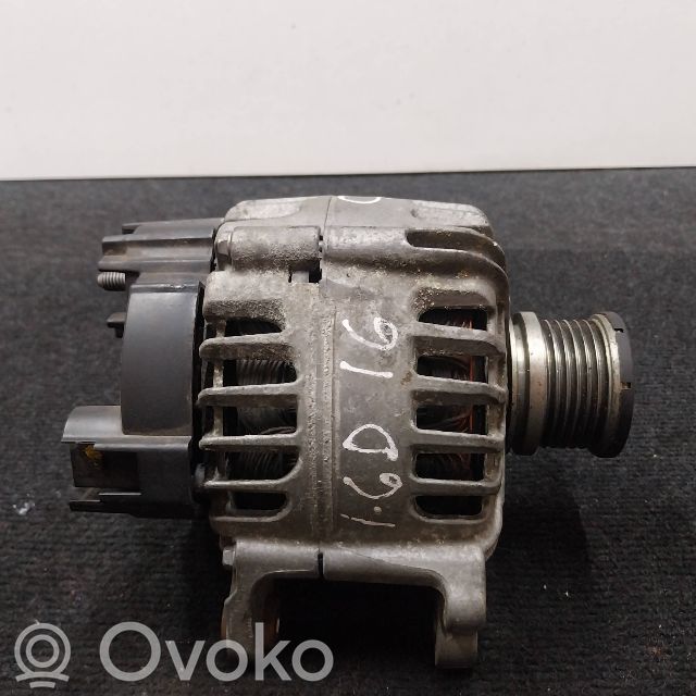 Volkswagen Golf VII Alternator 
