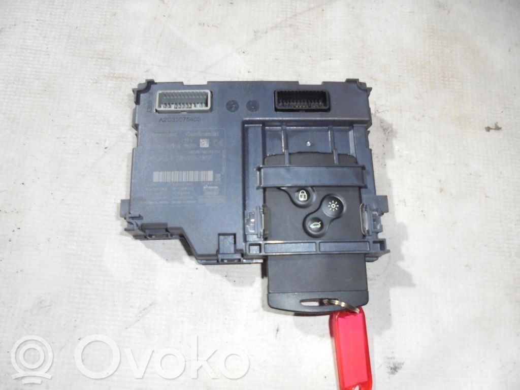 Renault Clio IV Ignition key card reader 