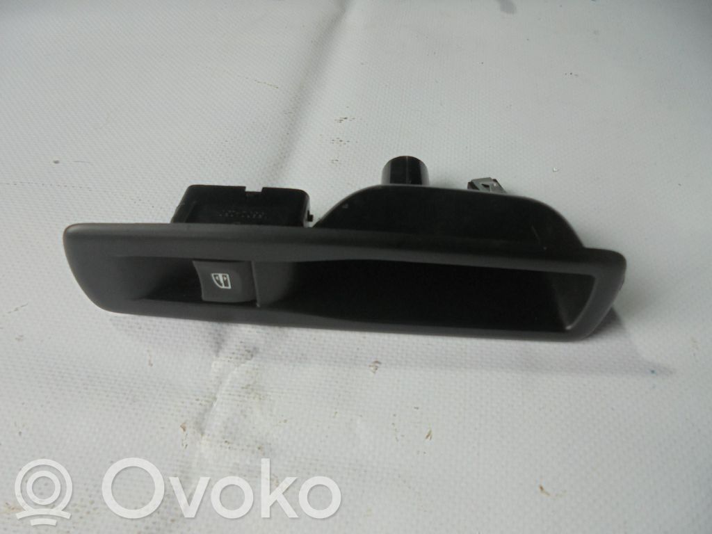 Interruptor de la ventanilla de ventilación   156024250A,156024250A