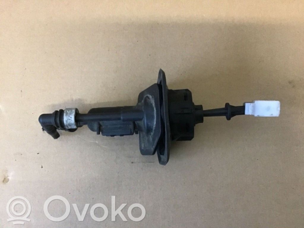 Volvo C30 Kytkimen pääsylinteri 