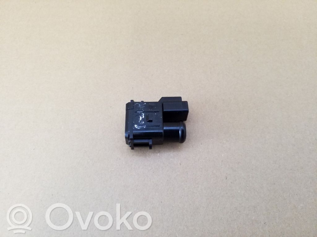 Subaru Legacy Sensor de temperatura interna 