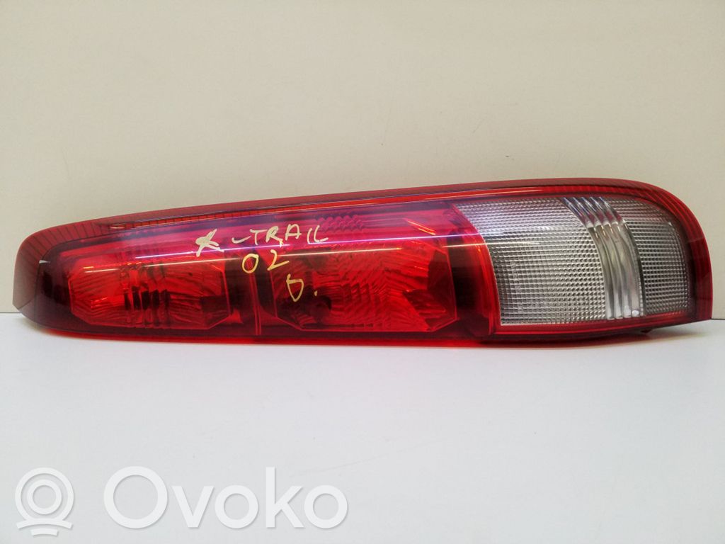 Nissan X-Trail T30 Lampa tylna 