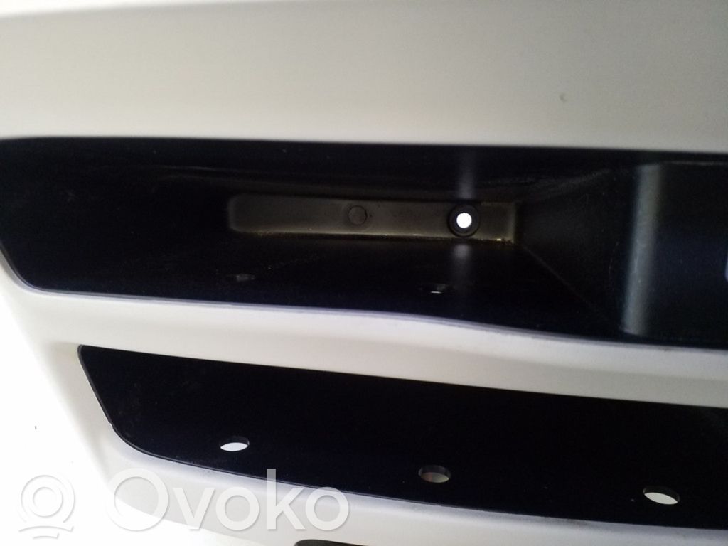 Chrysler Pacifica USB socket connector 