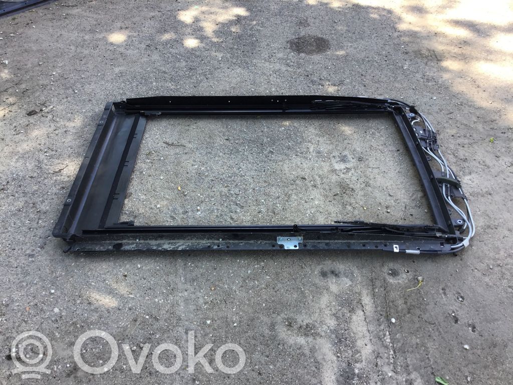 Chrysler Pacifica Lūkas rāmis 