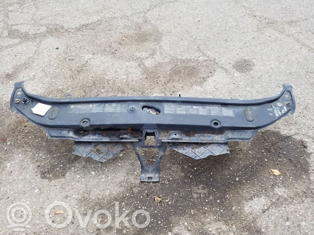 Renault Laguna II Panel mocowania chłodnicy / góra 