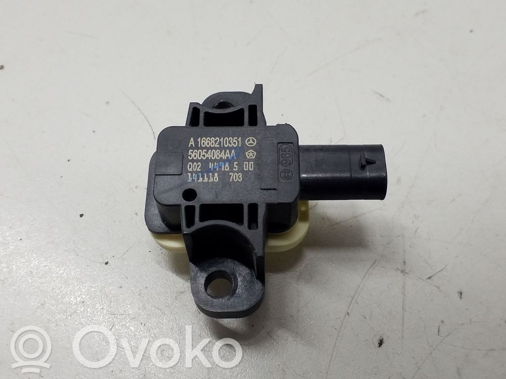 Sensor impacto/accidente para activar Airbag   56054084AA,A1668210351