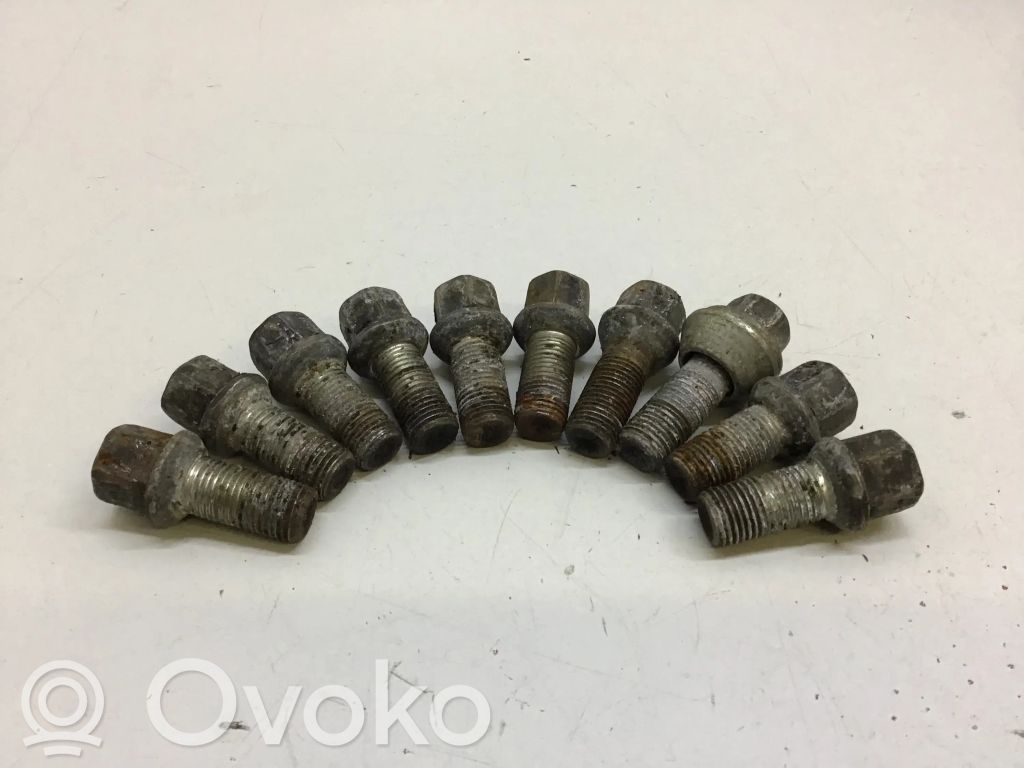 Tuercas/tornillos
