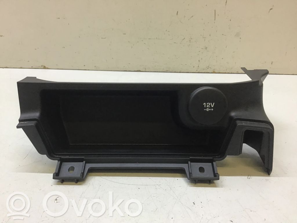 Jaguar E-Pace 12V Steckdose vorne 