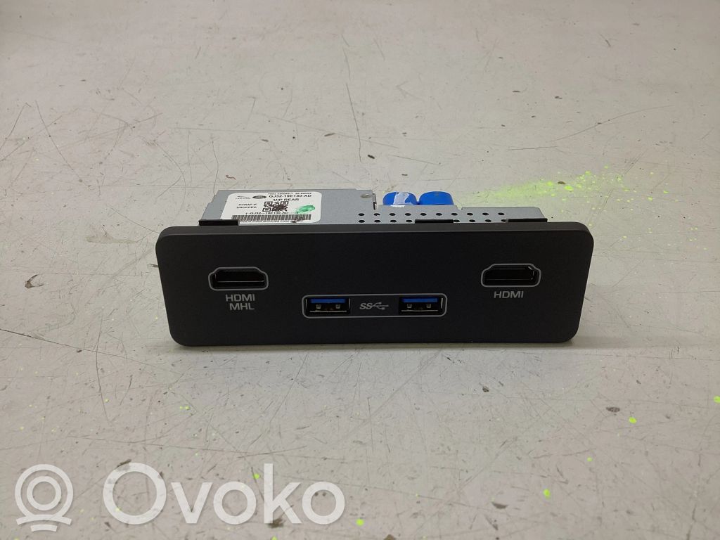 Land Rover Discovery 5 Enchufe conector entrada auxiliar 
