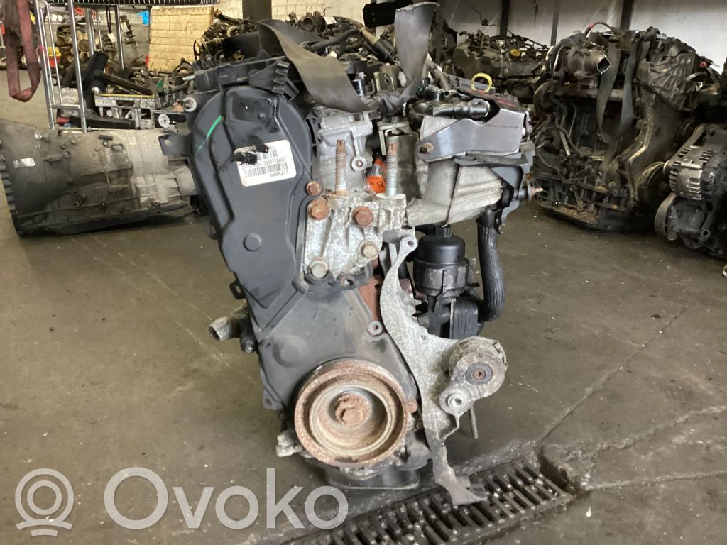 Variklis   AV4Q6007DB,AV4Q,6906275