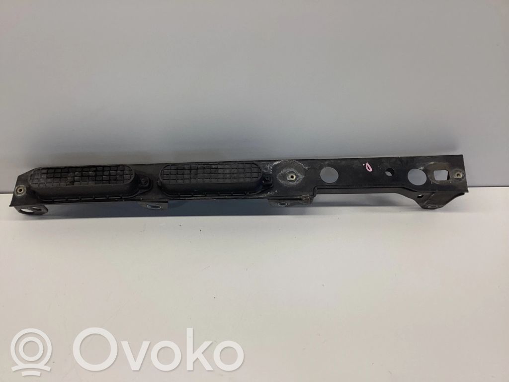Land Rover Range Rover L405 Część rury dolotu powietrza 