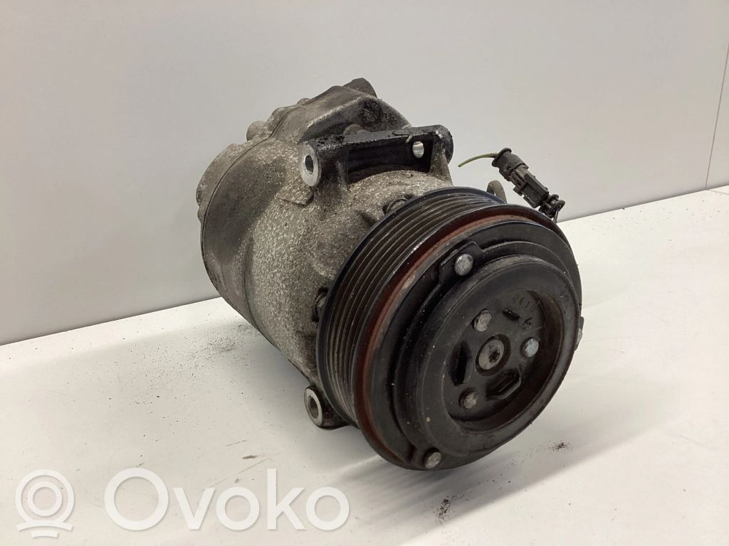 Opel Astra J Kompresor / Sprężarka klimatyzacji A/C 