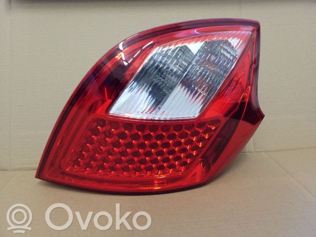KIA Ceed Luz trasera/de freno 