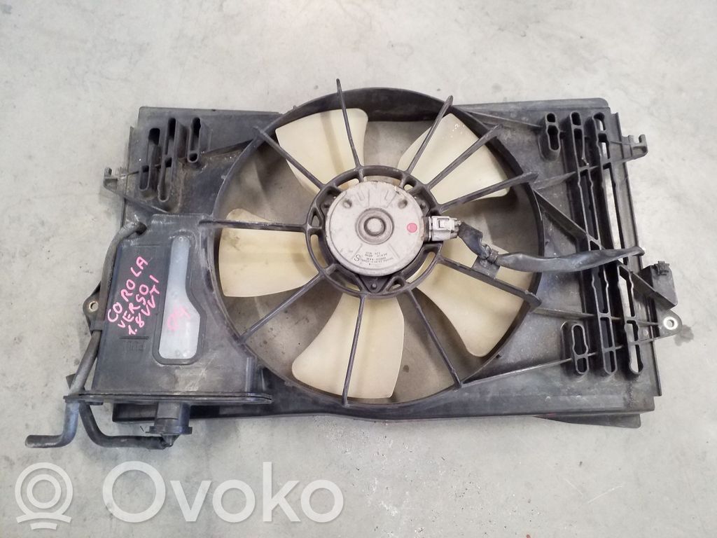 Toyota Corolla Verso E121 Lüfterzarge 