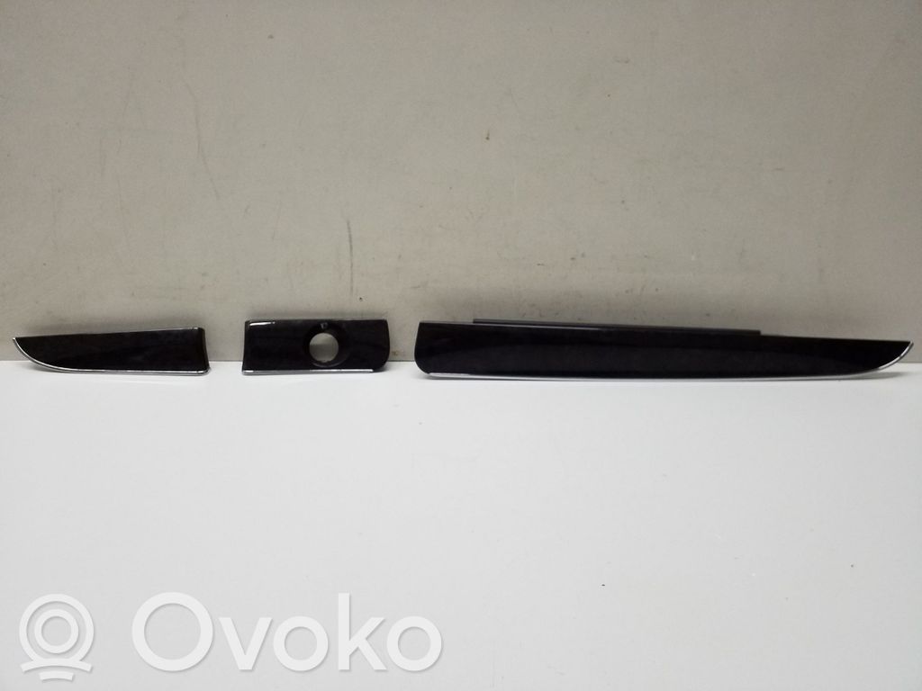Chrysler Town & Country V Rivestimento del pannello 