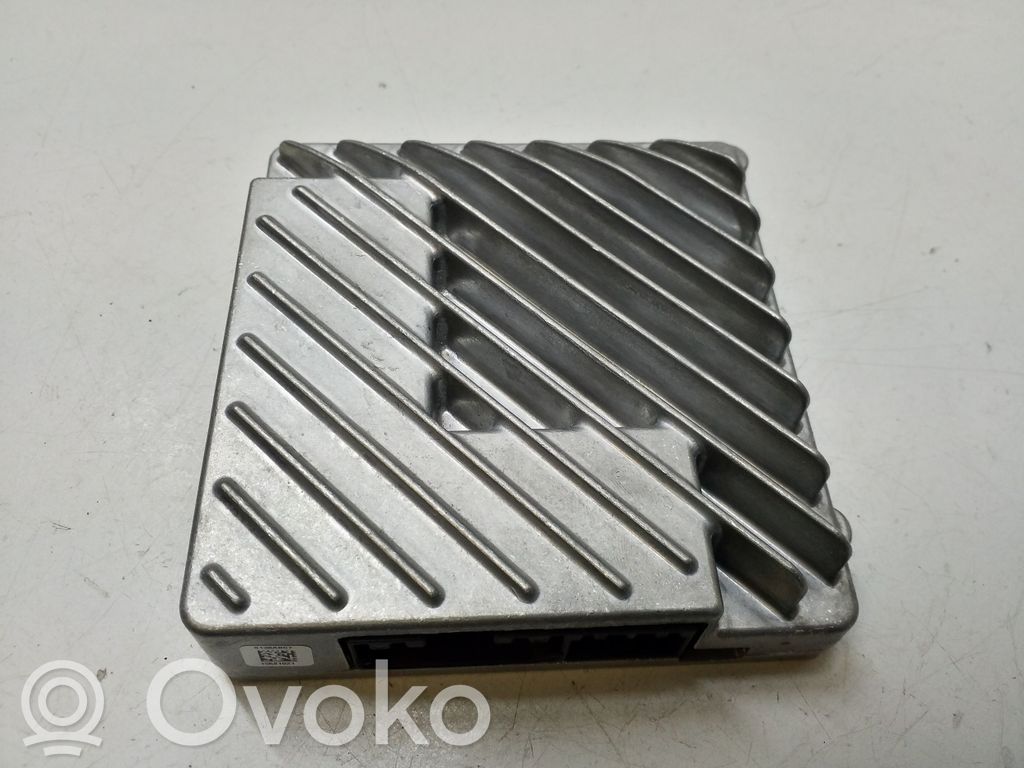 Chrysler Pacifica Sound amplifier 