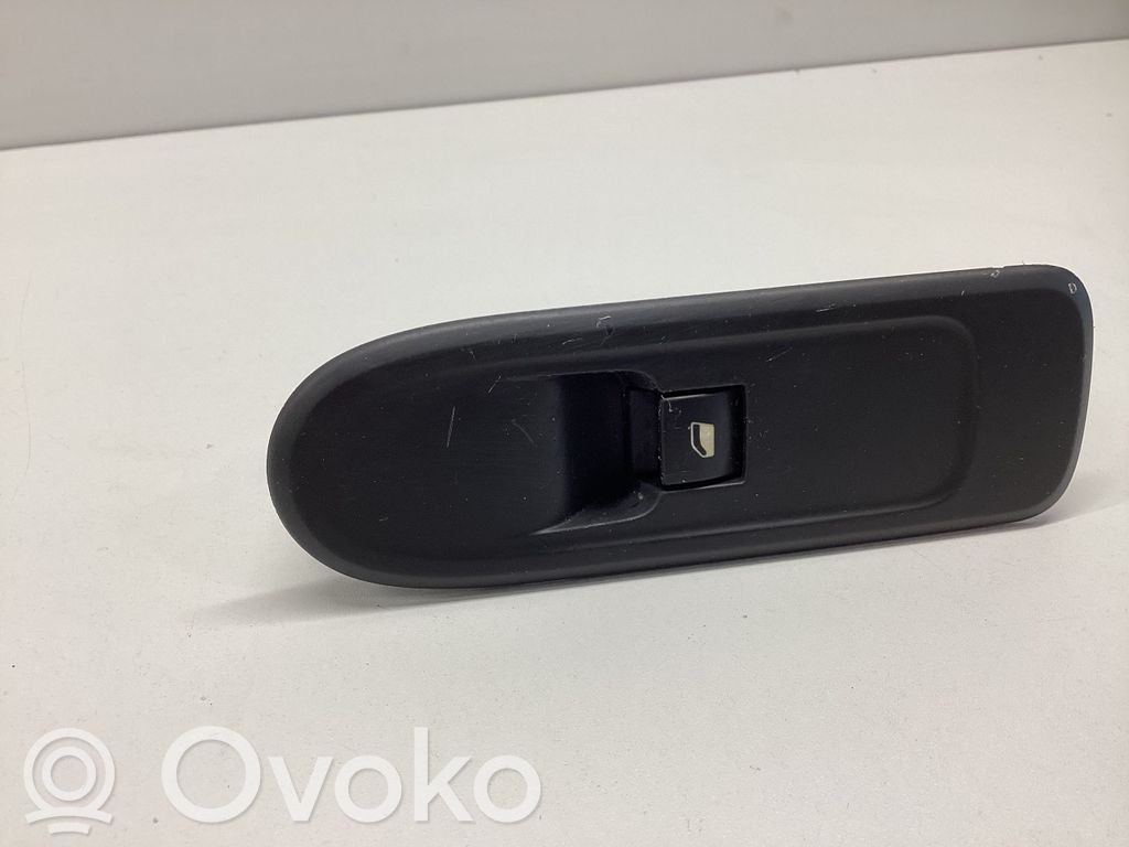 Peugeot RCZ Electric window control switch 