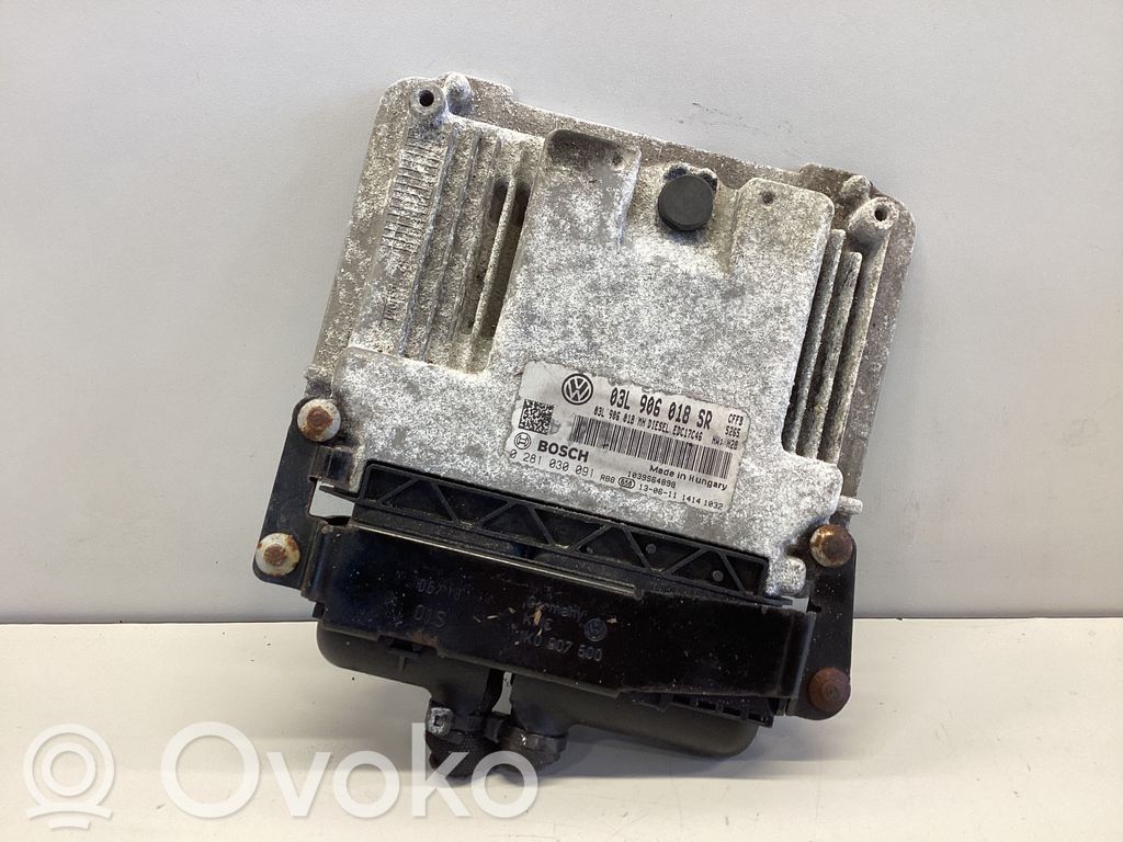 Skoda Superb B6 (3T) Engine control unit/module 