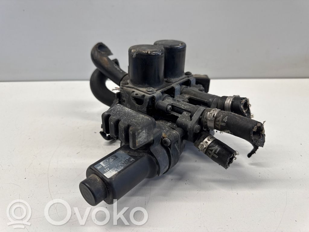 Zawór sterujący płynu chłodzącego   3D2959617C,113720006