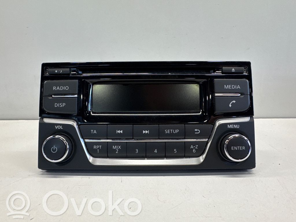 Nissan Juke I F15 Unità principale autoradio/CD/DVD/GPS 