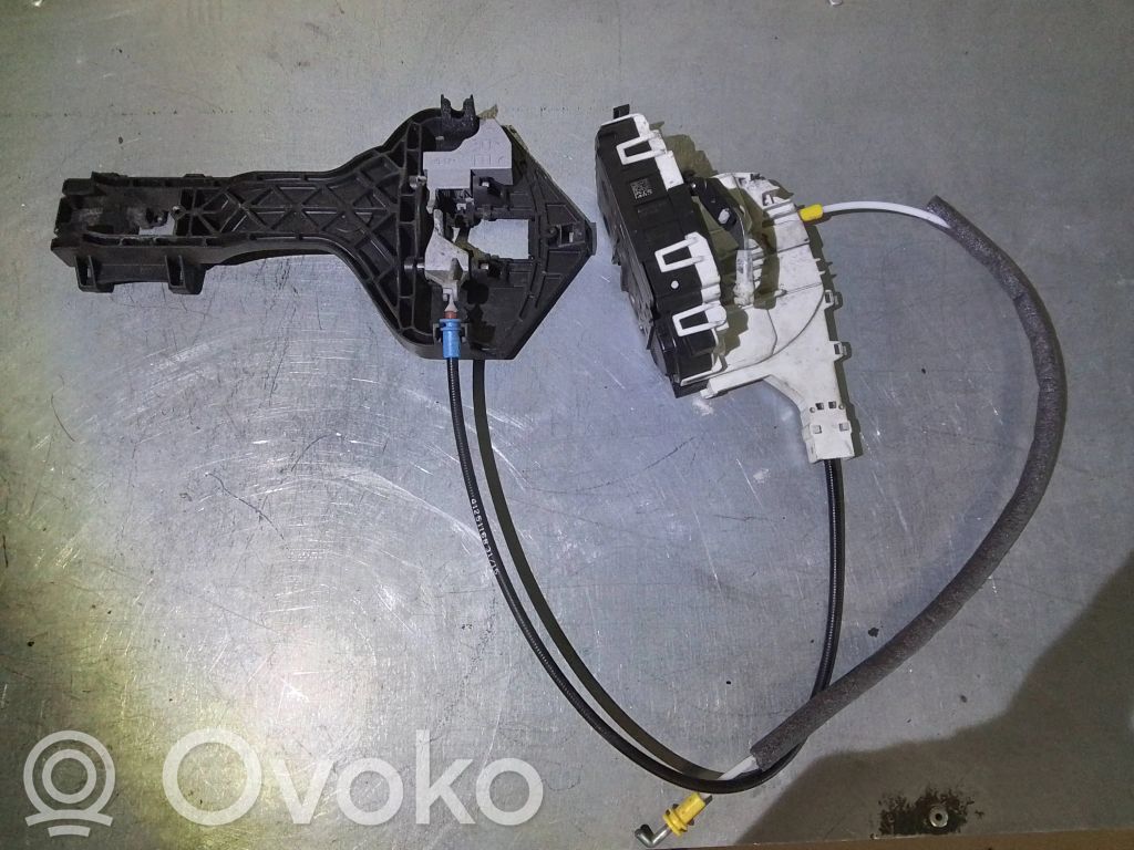 Volkswagen Crafter Zamek drzwi przednich 