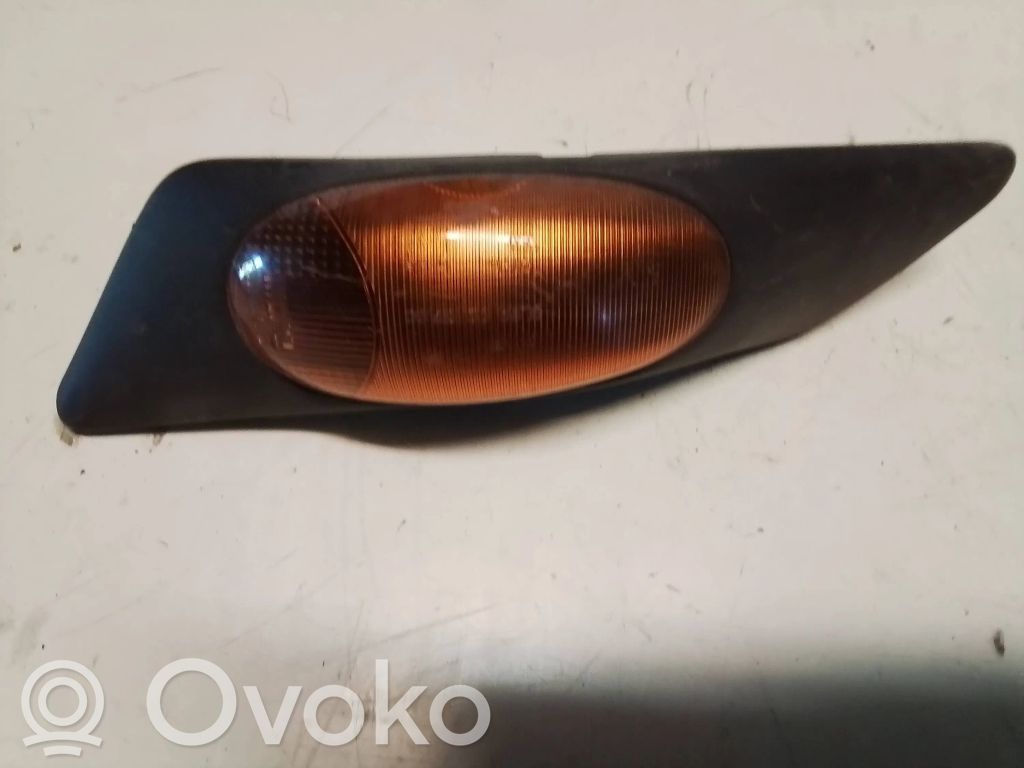 Iveco Daily 35 - 40.10 Front indicator light 