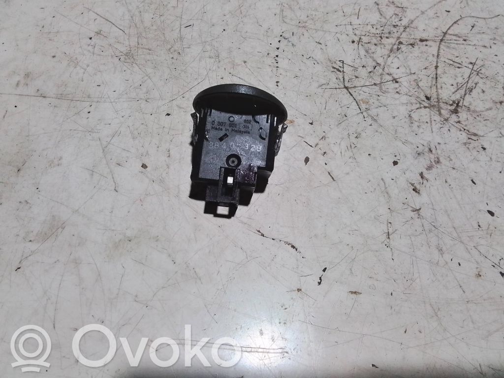 Iveco Daily 35 - 40.10 Headlight level height control switch 