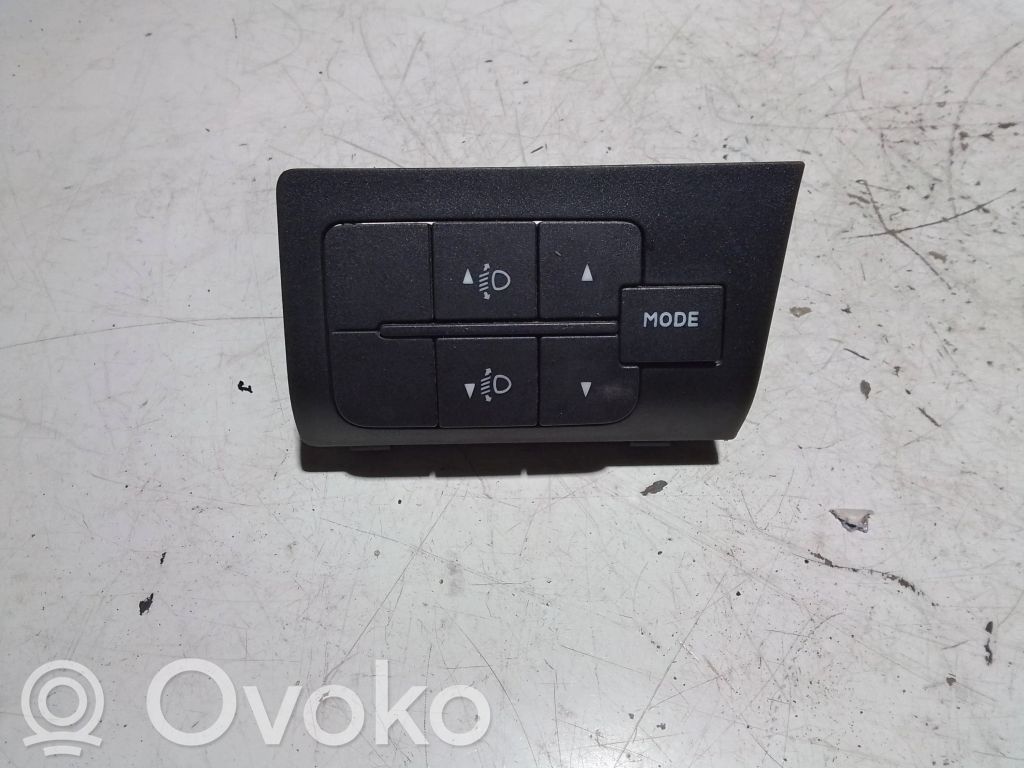 Fiat Ducato Headlight level height control switch 