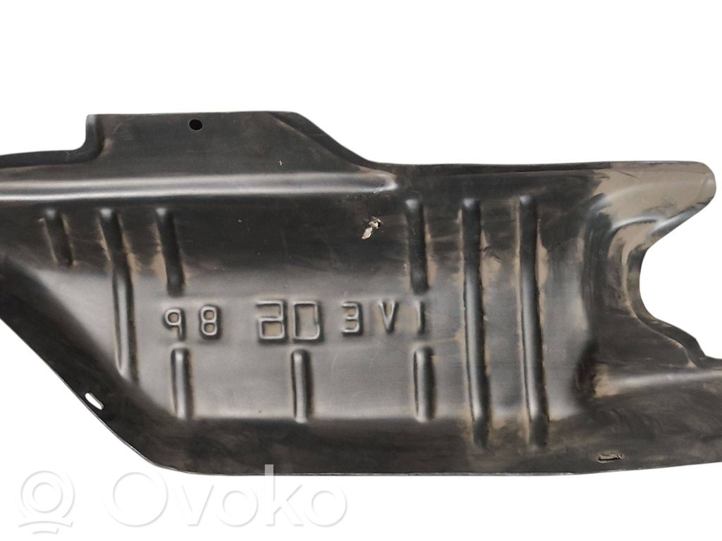 Iveco Daily 35 - 40.10 Engine splash shield/under tray 