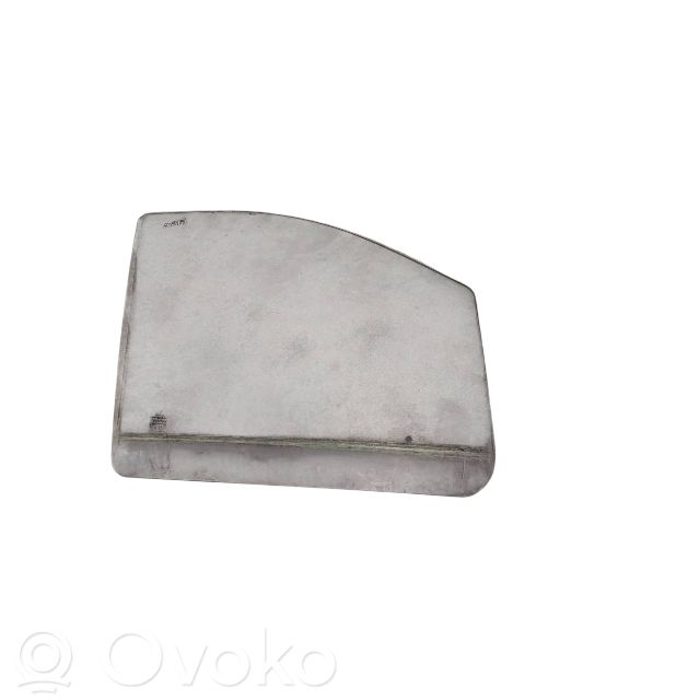 Mercedes-Benz Vito Viano W639 Front door window glass four-door 