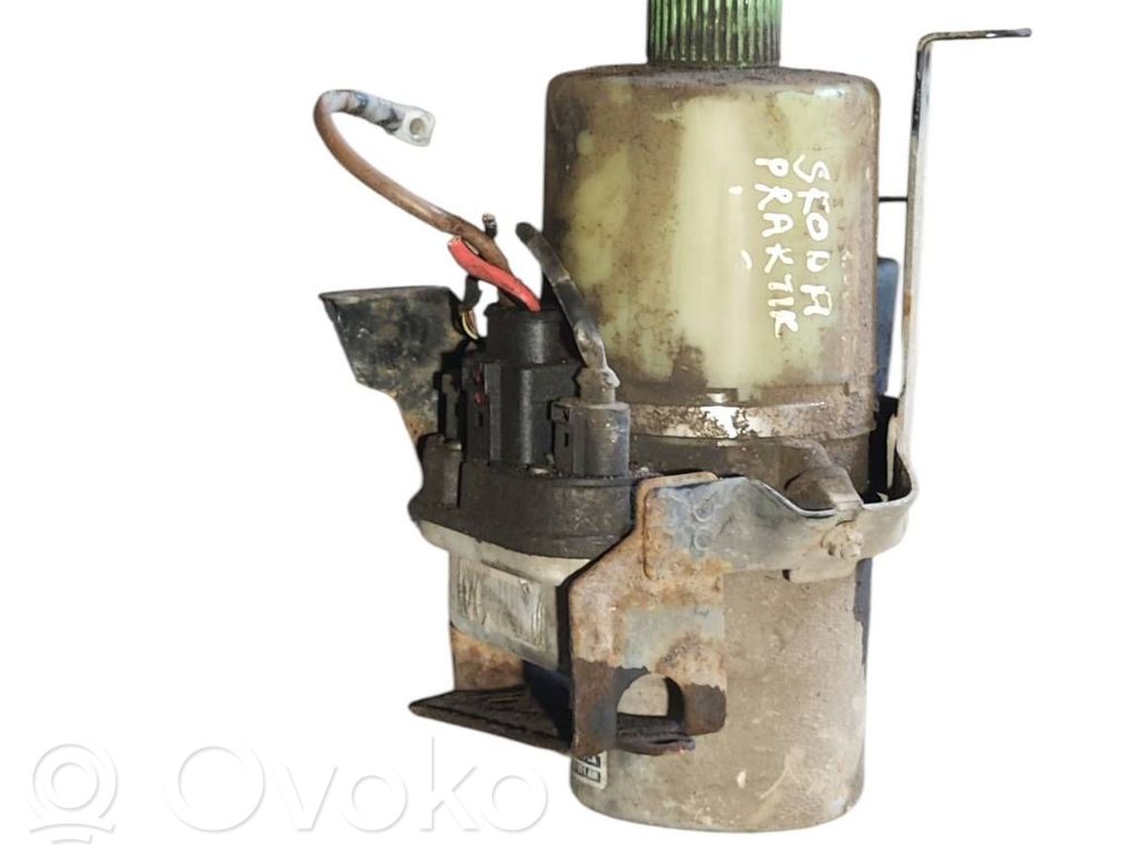 Skoda Praktik (5J8) Pompa wspomagania 