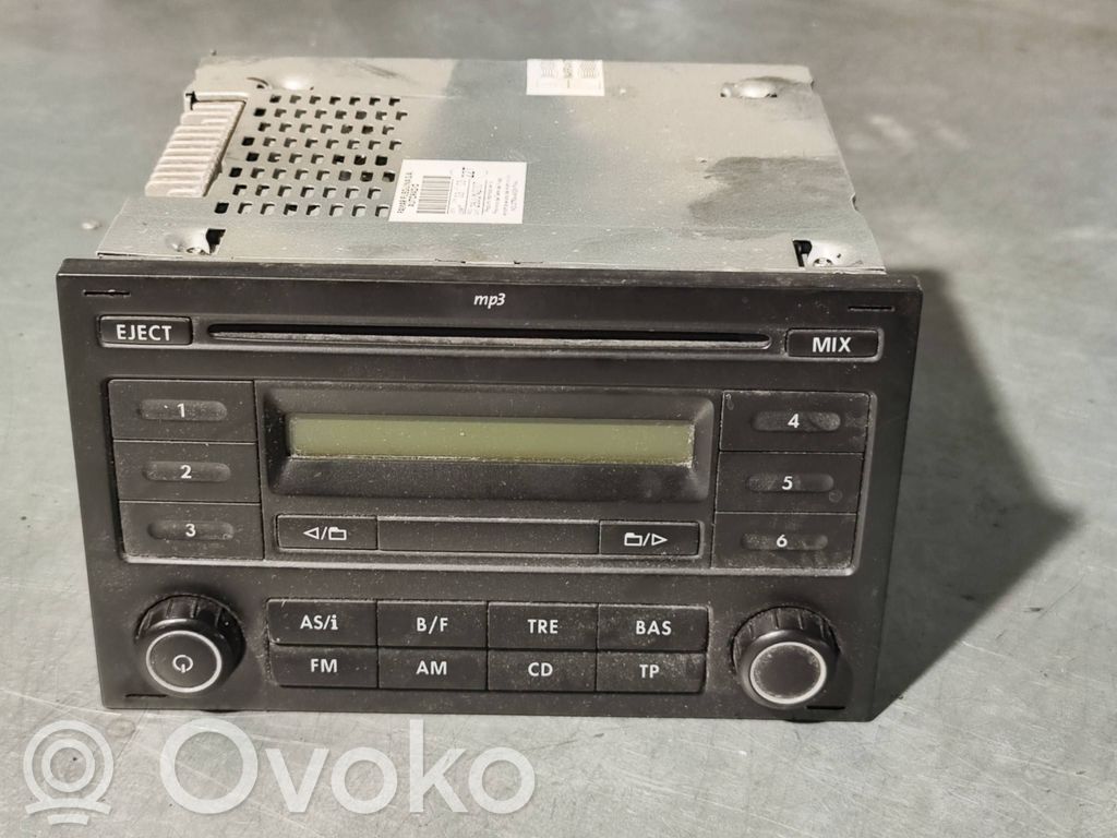 Panel / Radioodtwarzacz CD/DVD/GPS   7H0035152FC,7H0035152F,VWZ4Z4G5251019