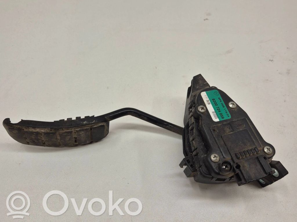 Renault Master II Accelerator throttle pedal 