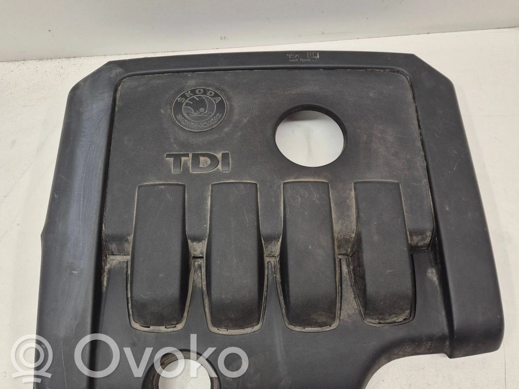 Skoda Octavia Mk2 (1Z) Variklio dangtis (apdaila) 
