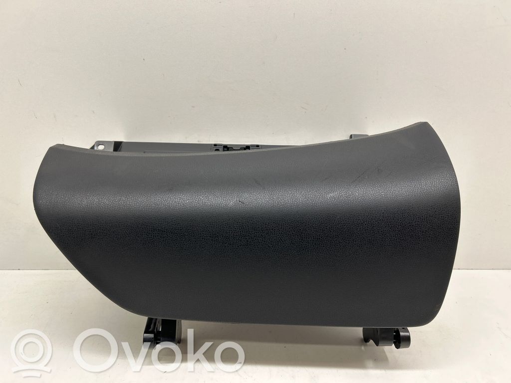 Nissan Note (E12) Glove box 