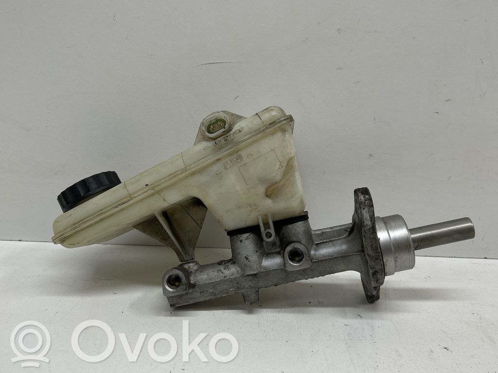 Opel Vivaro Pääjarrusylinteri 